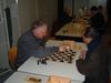 11-Vrij schaken in de andere zaal.JPG